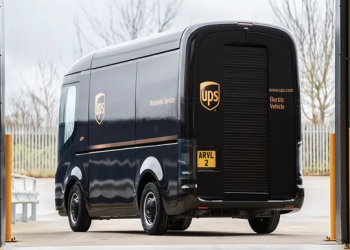 UPS investiert in ARRIVAL und treibt die Elektrifizierung seiner Flotte voran – durch die Bestellung von 10.000 Zustellfahrzeugen mit E-Antrieb