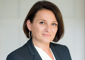 Alexandra Damms verstärkt als Senior PR-Consultant das Team von comm:unications