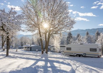 Black Friday Deals bei EuroParcs: Ob Winter, Frühling oder Frühsommer – Camping liegt voll im Trend