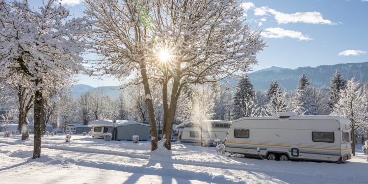 Black Friday Deals bei EuroParcs: Ob Winter, Frühling oder Frühsommer – Camping liegt voll im Trend