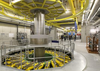 Tief unter der Erde oder hoch über Wasser: Brandschutz in Infrastrukturanlagen als Mammutaufgabe