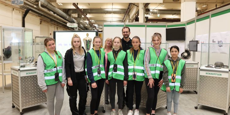Girls Day 2022 bei Schaeffler in Berndorf