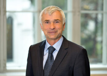 Lebensrettende Lungentransplantationen: Walter Klepetko erhält Preis für Aufbau eines europäischen Ausbildungs- und Austauschprogramms