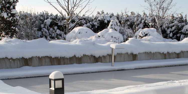 Poolbesitzer: So bringen Sie Ihr Pool frostfrei durch den Winter.