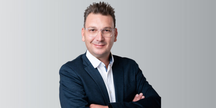 Labor Strauss Gruppe: Daniel Burger steigt zum Vertriebsleiter Österreich auf