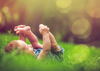 Frühlingsgefühle, Lust & Kinderwunsch: Warum jetzt die beste Zeit fürs Baby sein könnte