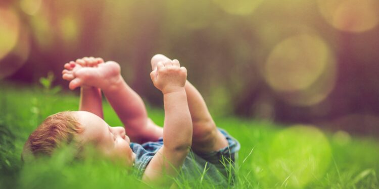 Frühlingsgefühle, Lust & Kinderwunsch: Warum jetzt die beste Zeit fürs Baby sein könnte