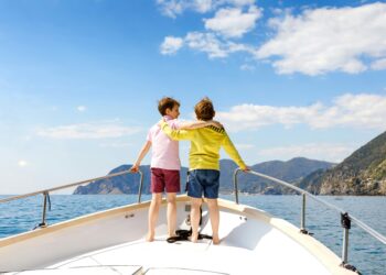 Segeln zum fairen Preis: Wo der Segelurlaub preislich mit dem Hotelurlaub mithält
